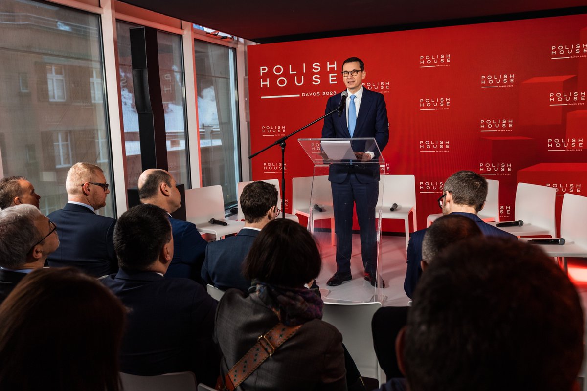 Polish House Davos tweet media