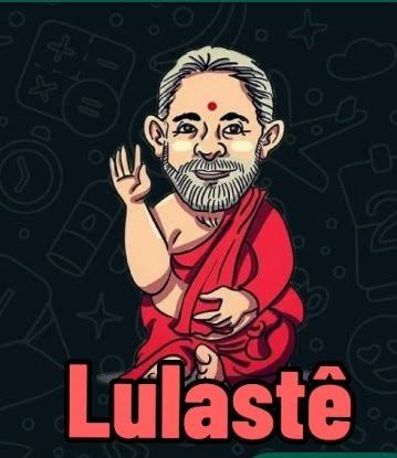 Lauraxs15's tweet photo. Que a gente saiba persistir naquilo que faz a gente feliz. 
Que ninguém desista tão fácil dos sonhos. 
Mas se nada der certo, a gente acende uma nova estrela, escreve uma nova história, ilumina a vida com uma outra luz!
Bom dia a todos 🙏😘🌹🚩 https://t.co/2o7E6EPmTX