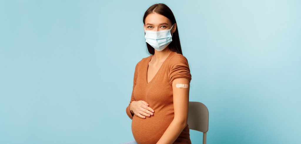 Ox_wrh's tweet photo. Vaccine protects against pregnancy complications from COVID-19 Omicron variant. Published today in @TheLancet - results of the ‘2022 INTERCOVID Study’ conducted in 41 hospitals across 18 countries.
Read more: https://t.co/sH7W9KDWua https://t.co/vO6clfXKi4