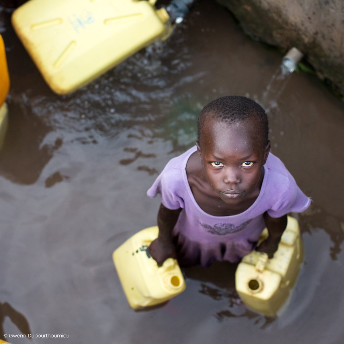 Solidarites_Int's tweet photo. #ActionForWASH 4️⃣ Promouvoir activement la mise en œuvre effective des obligations du #DroitInternationalHumanitaire. https://t.co/pfBqLLGy9V