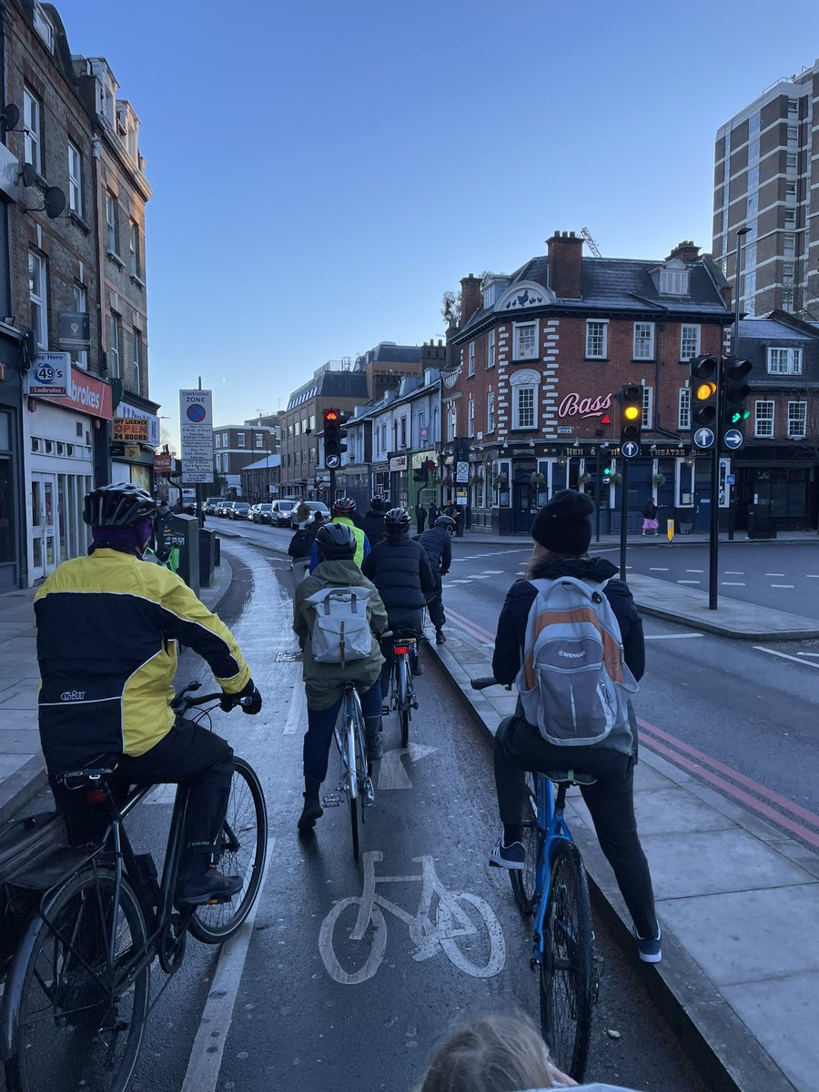 Highbury corner, -2°C