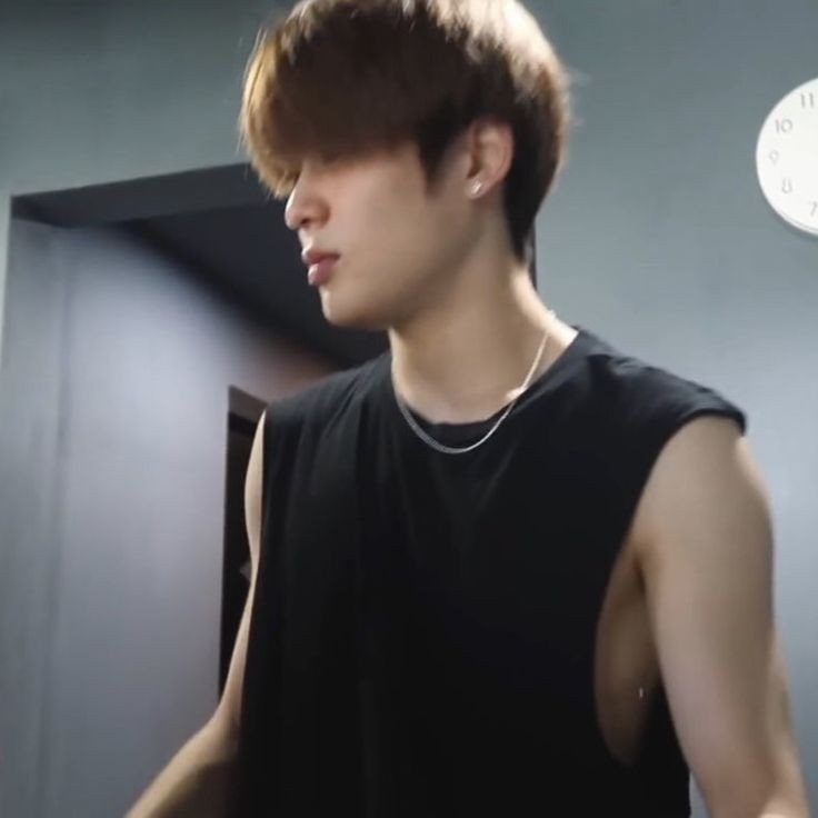 ︎ ︎
︎ ︎
︎ ︎                      ⓘ WEST | LOC
︎ ︎                           gym night

︎ ︎︎ ︎