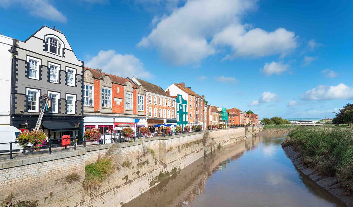 Having worked on the regeneration of Bridgwater since 2018, we were eager to help deliver Celebration Mile, an #ActiveTravel route through town, via @Perfect_Circle_. Explore the variety of services our teams are providing here: ow.ly/4j1s50LTCjg #OnePerfectCircle