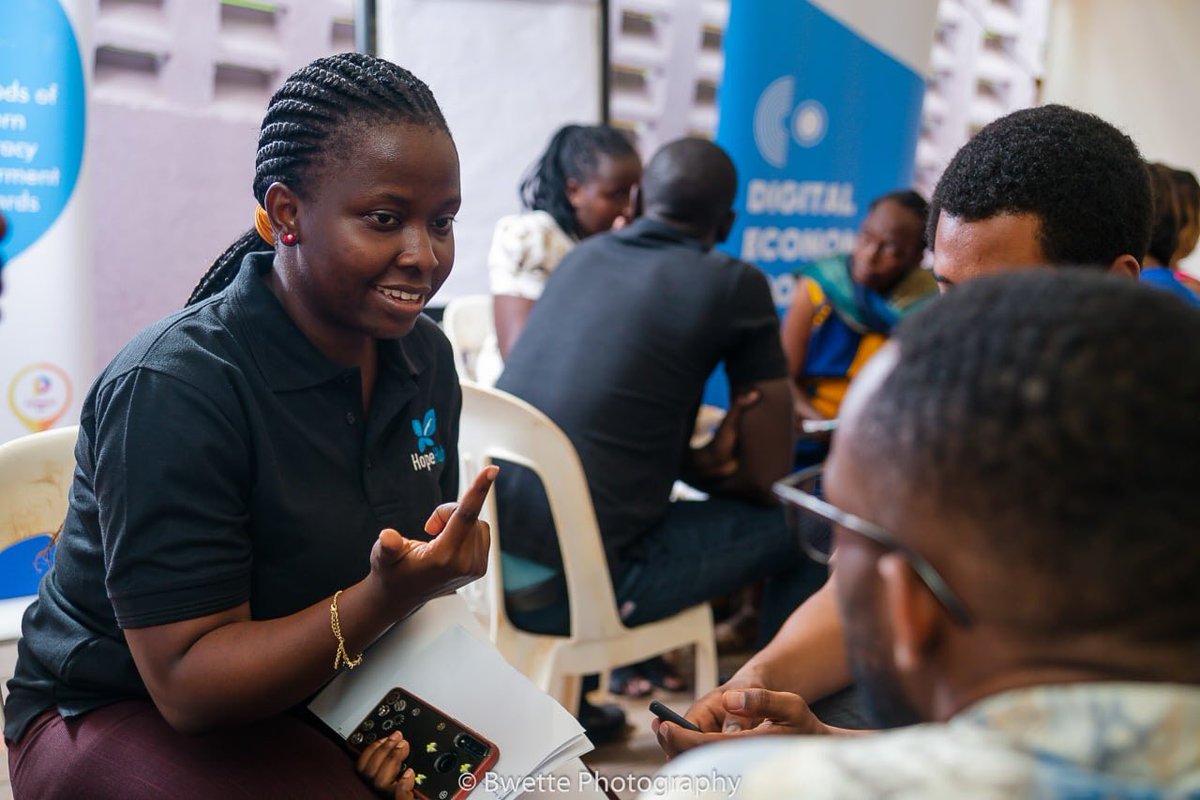 HopeHubUg's tweet photo. Breakout sessions for our Round Table discussion with community leaders are underway!!
#RoundTableTalks
#LCA
#Skills4Refugees https://t.co/s44OCTVxZO