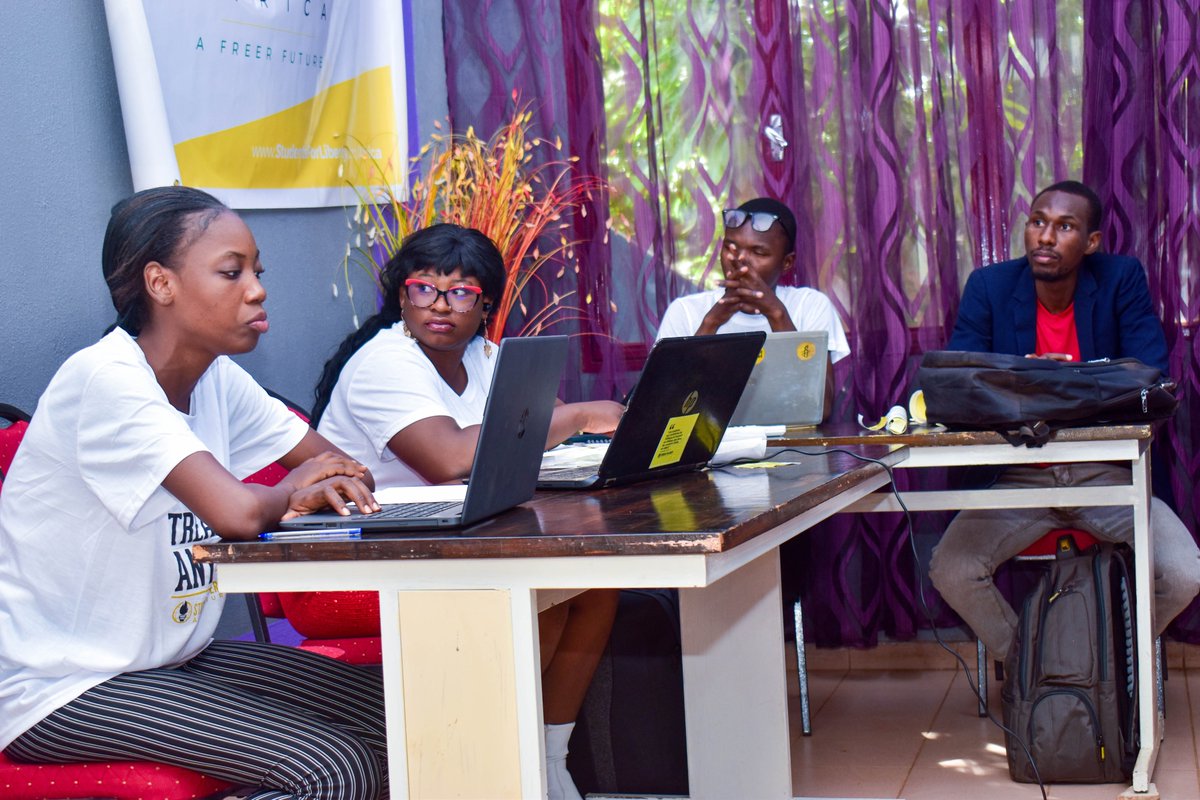 AfricanSFL's tweet photo. Our first successful Leadership Forum in Burkina Faso! Young professionals and students gathered to learn various leadership skills and activism for a freer future. We are proud of the good work of our coordinators. 🥳🥳
#leadership #asfl https://t.co/73QlY0k6Bd
