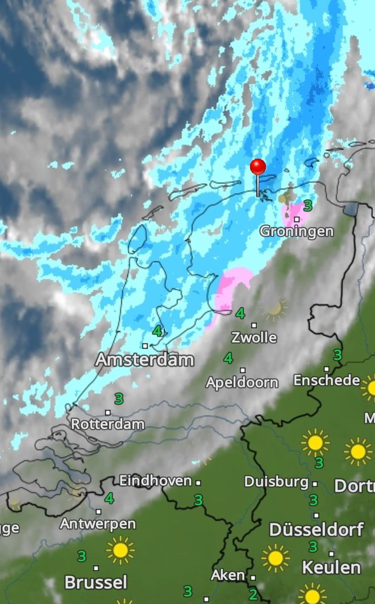 Tim_Zijlstra1's tweet image. Ondertussen de eerste regen in het NW, verder naar het binnenland kans op natte sneeuw.
#sneeuw #polarlow