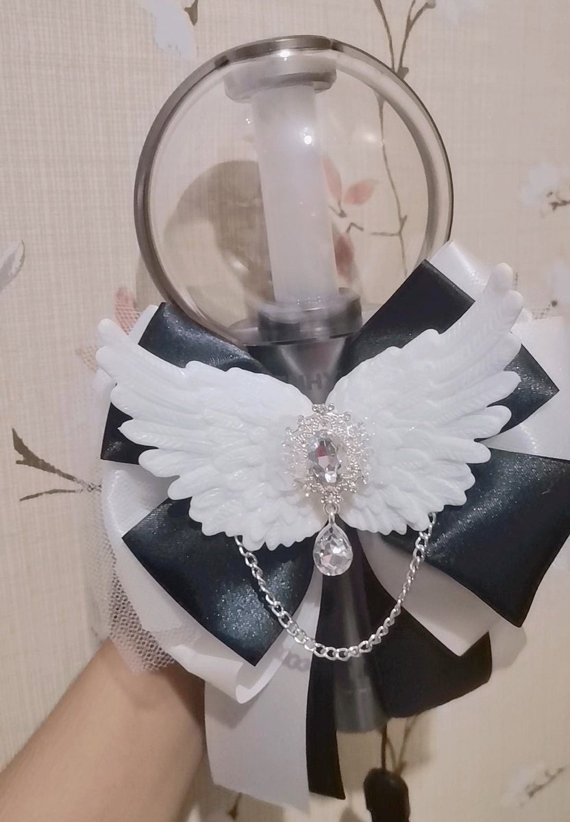 xiaotingcafe's tweet photo. 〔💌〕𝐌𝐀𝐈𝐋
► @1010_cart

thank you so much for bringing this ls ribbon home safely!! it's so pretty 💗 ready for the con next month 🥹🫶🏻 very accommodating seller!!

#1010proofs https://t.co/gMCzlYJJWy