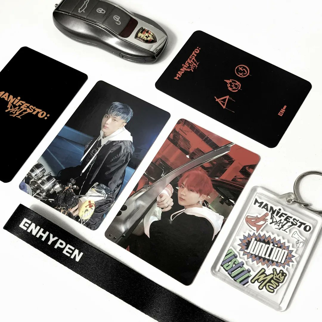 lsyxvch's tweet photo. 𓐄 PHOTOCARD GIVE AWAY ♡

♥︎ mini give away יִ 🐈‍⬛

𓆩 #ENHYPEN_JAY 𓆪  

★ jay motorbike manifesto photocard standard d version 🐾

mechanics:
♡ follow
♡ rt and like this post
♡ tag at least 1-2 moots !

depends on me what date 
and time will end. https://t.co/sVFjii83L1