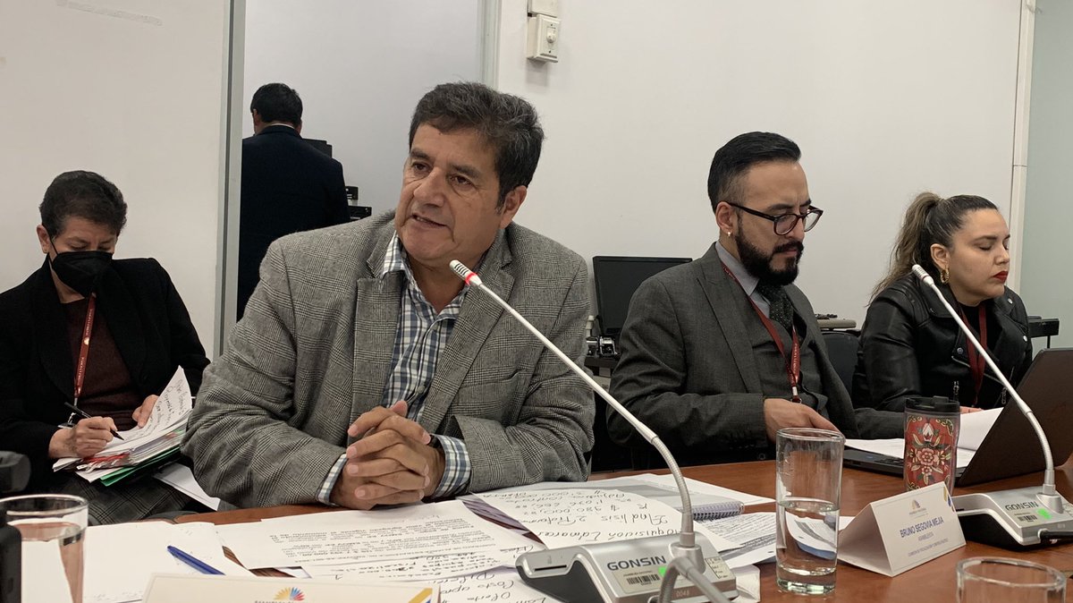 FiscalizacionAN's tweet photo. Por unanimidad queda aprobado el informe “Caso Radares Cuenca” presentado por el As. @BrunoSegoviaEc 
#radarescuenca
#Fiscalización https://t.co/4Y4JFQtHEJ