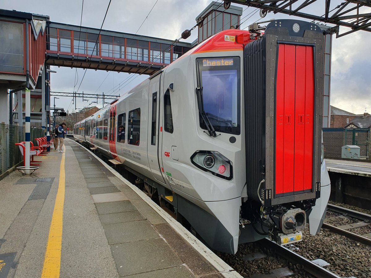 JamesTGlossop's tweet image. Transport for Wales Class 197013 seen at Runcorn with the 14:06 to Chester. (18/01/2023) #Runcorn #Class197 #CAF #TransportforWales @tfwrail @JedKendray