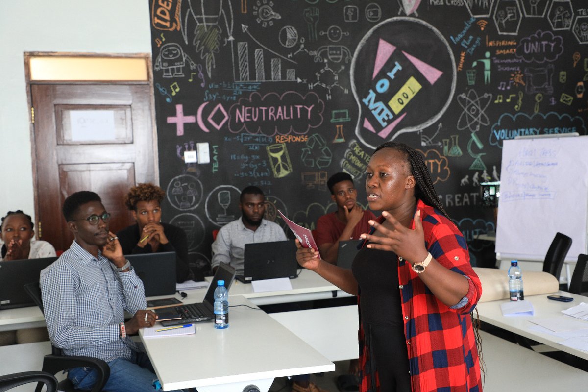 switchtvkenya's tweet photo. Guess what she is saying?
Passion at work, Audio Visual and Social Media Training happening in #Mombasa with yours truly.
#AVS001 #AlwaysLearning #SwitchMedia https://t.co/abFQotkppJ