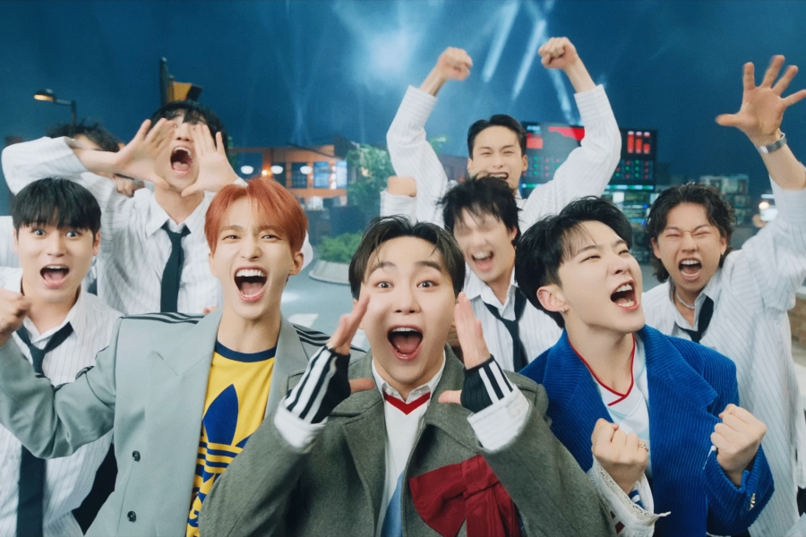 soompi's tweet photo. WATCH: #SEVENTEEN's #BSS Is A Burst Of Fresh Energy In Fun Comeback Trailer For "SECOND WIND"
https://t.co/bVBmzQZP1r https://t.co/aN3VPbSB0W