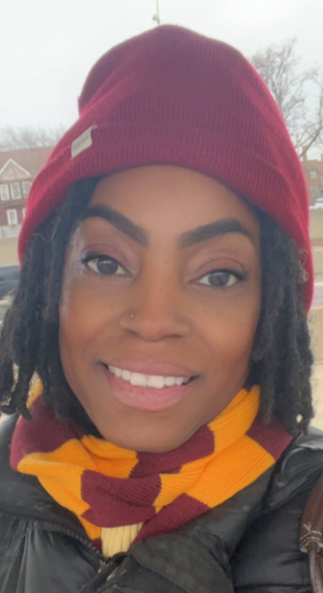 tblarnell's tweet photo. My SIL told me I looked like Where’s Waldo???!!! 😂😂😂That’s okay though!!! Let the spring semester begin!!! Gooooooo #Ramblers #LoyolaChicago https://t.co/p2fhNZKLXJ