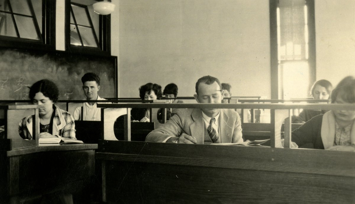 tamuksta's tweet photo. Welcome back Javelinas! Check out this photo of one of the original classrooms in 1927. Share your favorite first-day pics with us at #STAFirstDay. Want to know more about us? Join us at Jav-a-Question in the Pavillion today!

A1989-008.0095, University Archives Collection, STA. https://t.co/yIjlBDHRU4