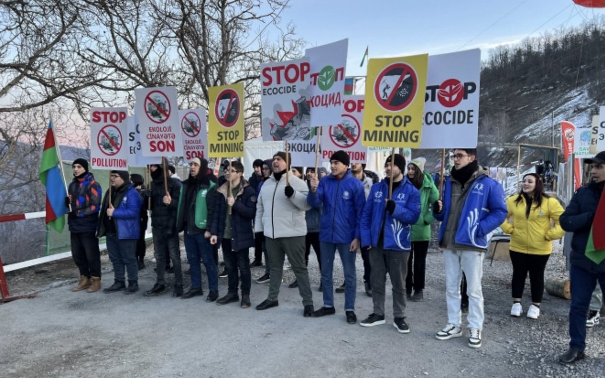 Azerbaijan_inNL's tweet photo. Peaceful protests of Azerbaijani eco-activists against illegal exploitation of country’s natural resources enter 38th day.
#StopEcocide
#Stopecoterror
#StopMining https://t.co/UiETWNoLst