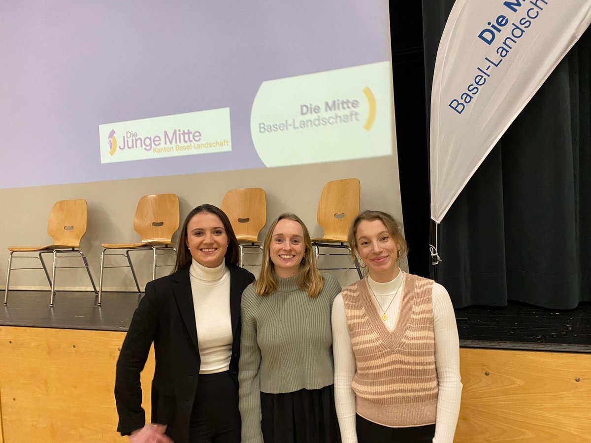 Erfolgreicher Themenabend Energie &amp; Klima in Oberwil. Spannende Podiumsdiskussion mit Lukas Küng, <a href="/MDudler81/">Markus Dudler</a>, Rahel Amacker, Adam Schneiter &amp; <a href="/JuliaESchneider/">Julia Schneider</a> über Klima- und Energiepolitik im Baselbiet.

Unterstützen Sie unsere Sachpolitik - wählen Sie Liste 5!🗳🧡

<a href="/DieMitte_BL/">Die Mitte Basel-Landschaft</a>