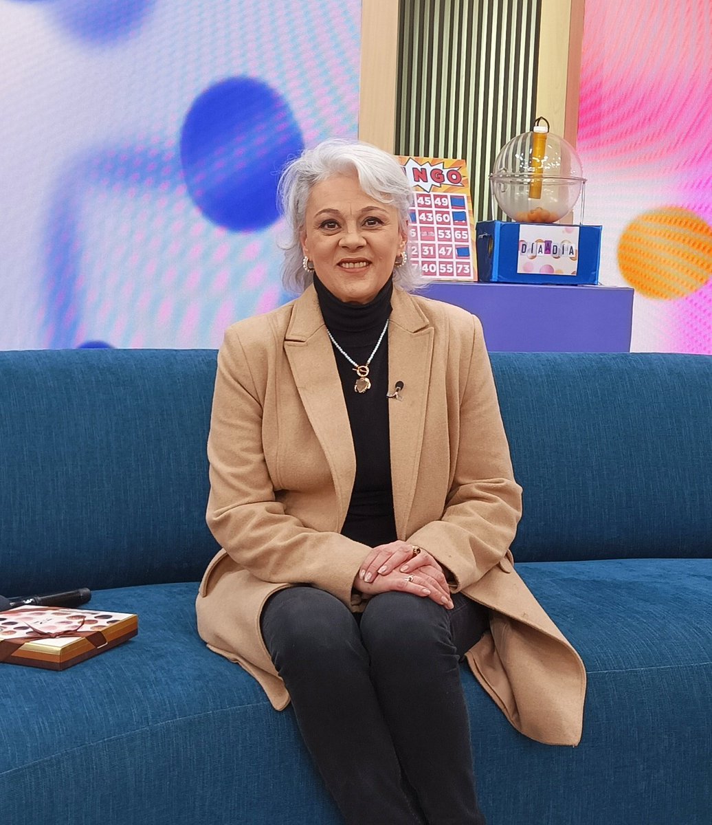 La actriz <a href="/mariacebotero/">Maria Cecilia Botero</a> es “Dominga” en la película “El gran bingo” que se estrena el 26 de enero. ¿Qué tan bueno es usted para jugar bingo?. 👏💃🎬📹 #DíaADíaTuCasa #DíaADía #MaríaCeciliaBotero #ElGranBingo #Bingo #Película