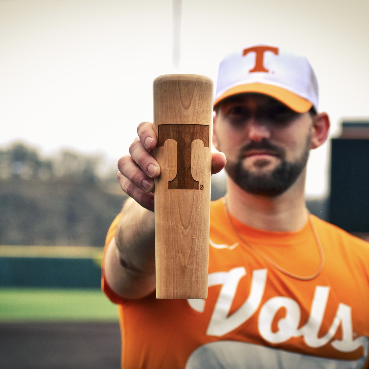 UTVolShop's tweet photo. Tony Vitello had a Dugout Mug, so we needed to have Dugout Mugs 💁‍♀️

https://t.co/RyLo7u4sxP ⚾️

Shoutout to our wonderful model, CP - our Team Shop / Events manager who bears a resemblance to Tony V. Ladies, he's single and can usually be found at any Tennessee sporting event. https://t.co/v6xY8V7uvB