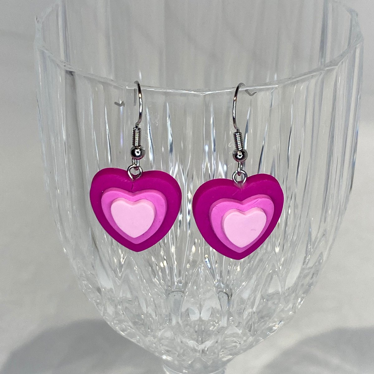 Valentine Pink Heart Earrings Dangle Dimensional Heart Earrings etsy.me/3QL5ygV #valentinesday #heartearrings #love #earrings #etsyhandmade #Valentine #ValentineJewelry #HeartJewelry