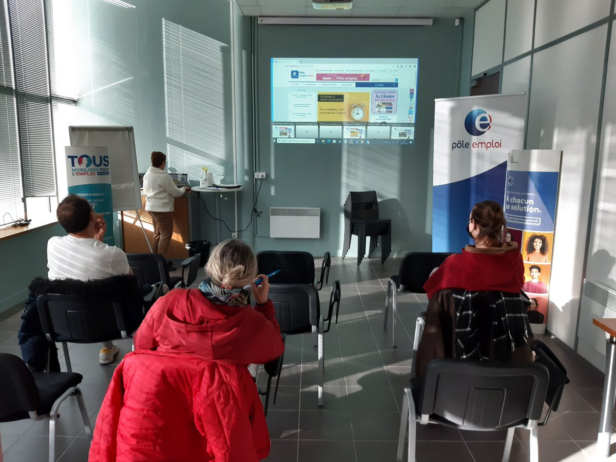 HAMEDI MEHDI (@hamediomehdi) on Twitter photo 📢L'#industrie recrute.....nous en profitons dans le cadre de la #semaineJeune pour sensibiliser le public à ce domaine et promouvoir les métiers. Il y a une solution pour chacun #1jeune1solution au #poleemploi #Hem . <a href="/ElodiecarlierPE/">Elodie Carlier</a> <a href="/MEROUANEMoham19/">MEROUANE Mohamed</a> <a href="/peixoto_pro/">Karine PEIXOTO</a> <a href="/myriam__PE/">Myriam.PRO-</a> 📢L'#industrie recrute.....nous en profitons dans le cadre de la #semaineJeune pour sensibiliser le public à ce domaine et promouvoir les métiers. Il y a une solution pour chacun #1jeune1solution au #poleemploi #Hem . <a href="/ElodiecarlierPE/">Elodie Carlier</a> <a href="/MEROUANEMoham19/">MEROUANE Mohamed</a> <a href="/peixoto_pro/">Karine PEIXOTO</a> <a href="/myriam__PE/">Myriam.PRO-</a>