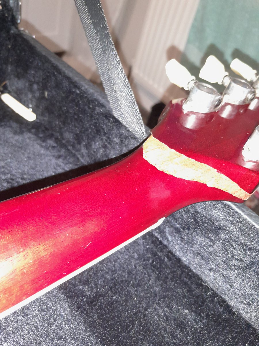 Martin Henry Guitar Tech, Glasgow tweet media