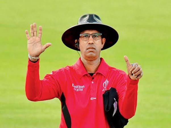 TheCricInformer's tweet photo. Kitne peg mar ke baithe ho third umpire?…. Clearly Not Out. 

#HardikPandya𓃵 https://t.co/A2raPzpPQN