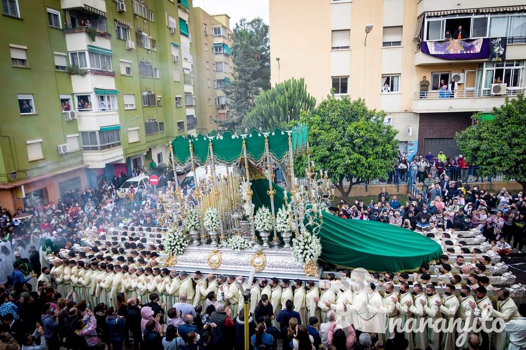 El próximo viernes 27 de enero tendrá lugar la primera reunión de portadores de María Stma. de Nueva Esperanza, así como de aquellos hermanos/as que deseen sacarla.

🗓️ 27 de enero
⏰ 20h
⛪️ Casa Hermandad