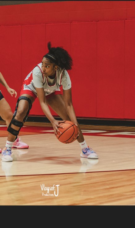 GirlsJudson's tweet photo. Great win last night in a competitive district game! Players 1-10 huge part of this win! Can’t go without saying Kayla King dropping 38 pts. Along with Zaadiyah Stovall adding 13 pts and 20 rebounds!#rideforthebrand @JISD_ATHLETICS @JISDRocketPride https://t.co/SvVMekBoQV