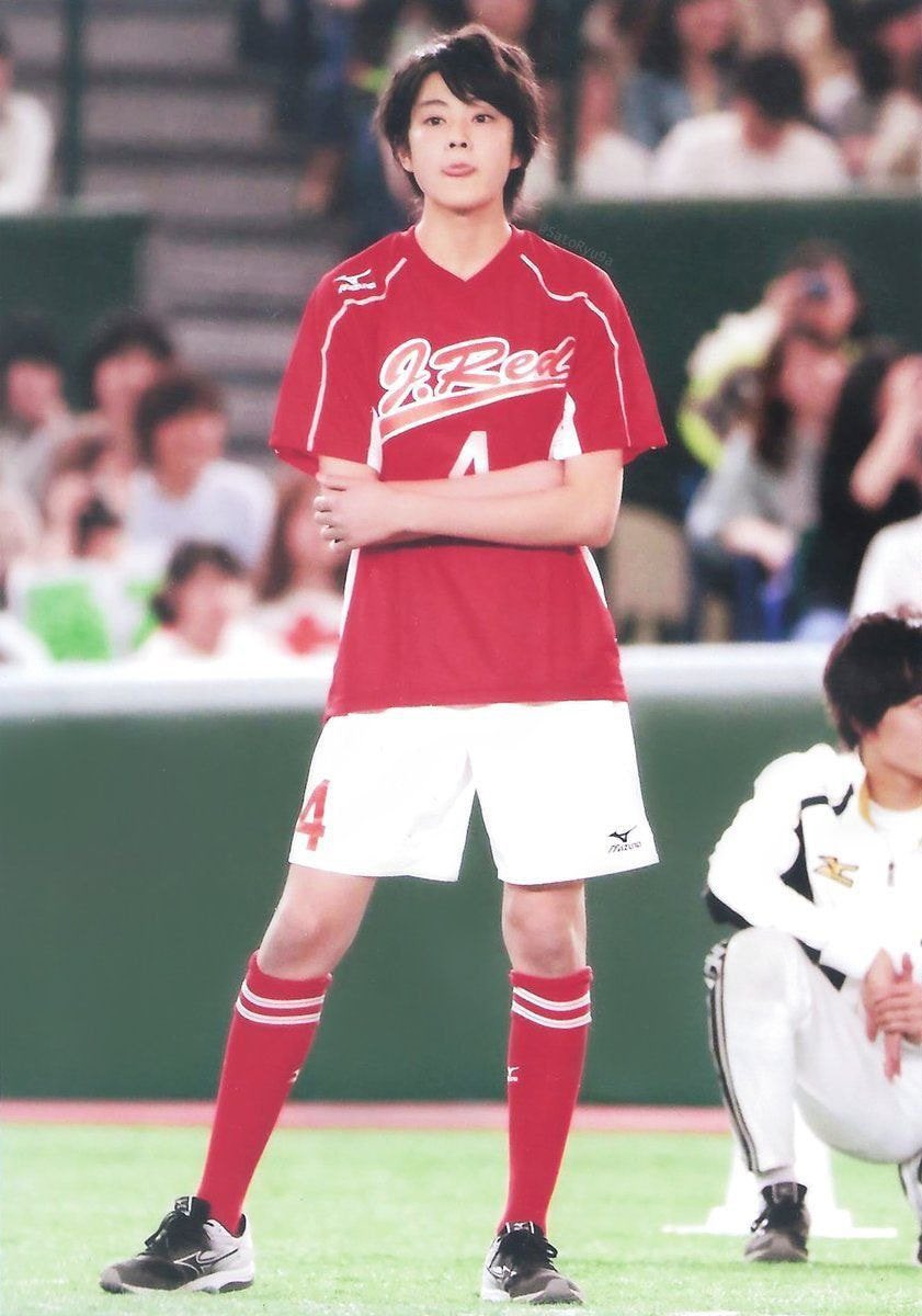 쟈니스운동회뱉어내세요.. 
요기늠름아기누구야 .. 
류가です ^ ^