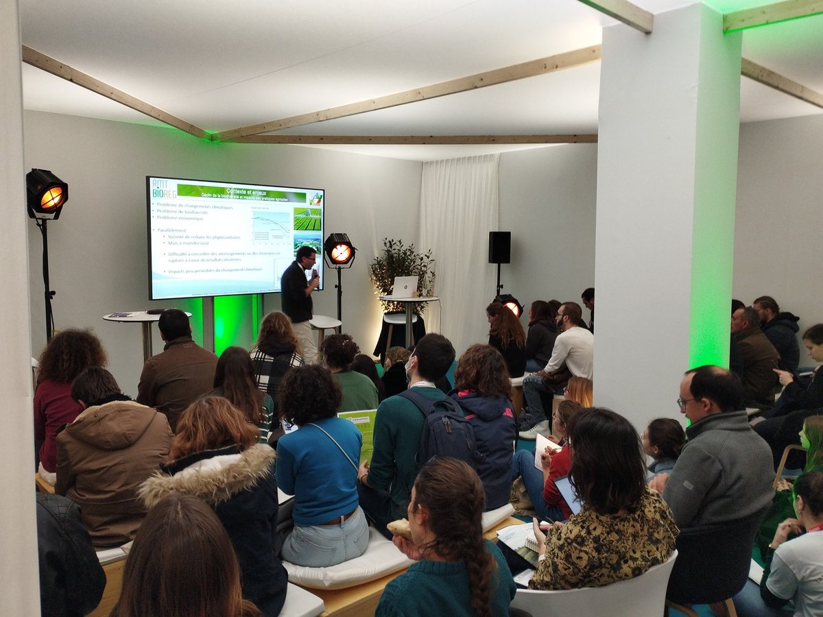 Venez vite voir la conférence au forum du biocontrole par l'<a href="/astredhor/">ASTREDHOR</a> 👈
On vous attend pour écouter la présentation sur la régulation naturelle 🐞#sival23