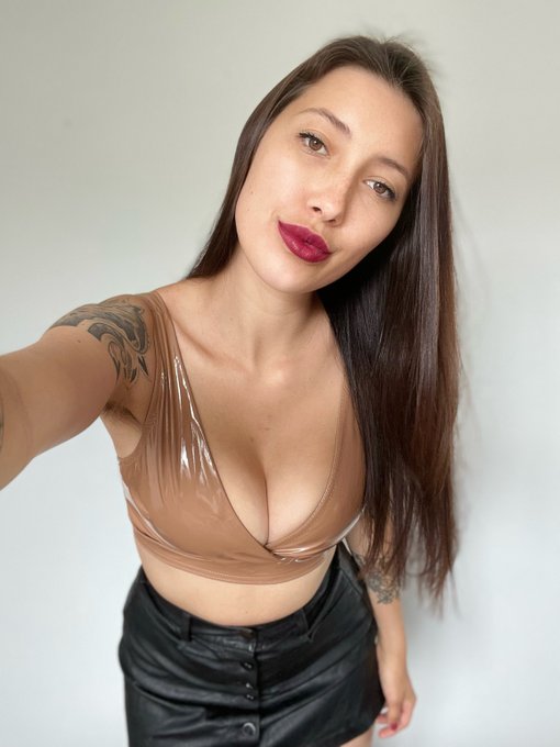 😘 https://t.co/hZ87rc1vFM