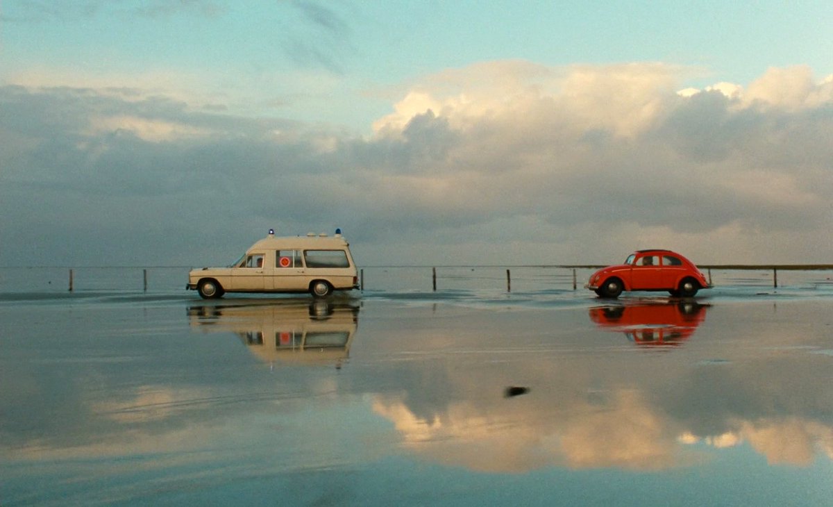 MovieLandscapes's tweet photo. ‘Der Amerikanische Freund’ (The American Friend) [1977]. Dir: Wim Wenders. DoP: Robby Müller. https://t.co/QelbZiWGpI