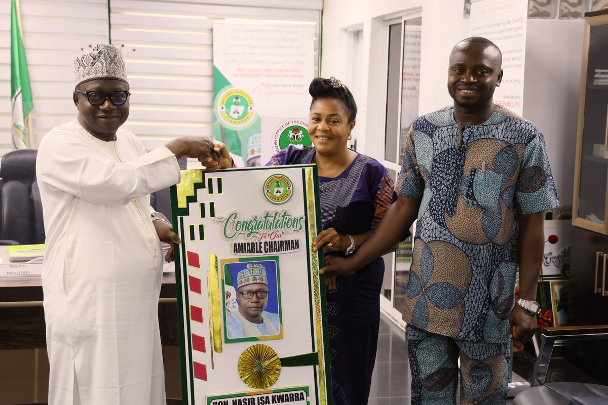 NKwarra's tweet photo. Yesterday, the Commission’s Staff Union led by its Chairman, Mrs. Rita Agaba presented a congratulatory Greeting Card to me in my office at the NPC's Headquarters, Abuja. 
#2023Census
#YouCountBeCounted
@natpopcom https://t.co/8VlPbLUCUS