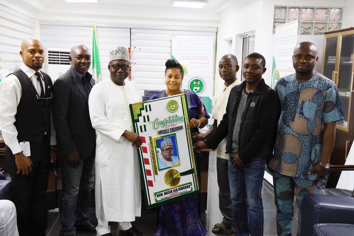 NKwarra's tweet photo. Yesterday, the Commission’s Staff Union led by its Chairman, Mrs. Rita Agaba presented a congratulatory Greeting Card to me in my office at the NPC's Headquarters, Abuja. 
#2023Census
#YouCountBeCounted
@natpopcom https://t.co/8VlPbLUCUS
