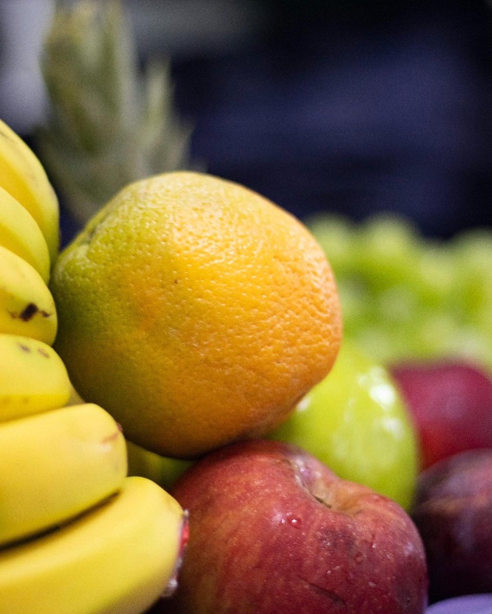 AbastoAsu's tweet photo. ¿Sabias que? 
La hidratación es sumamente importante. Y ante los casos de Dengue se recomienda estar bien hidratado. Se debe beber 2 a 3 litros de agua por día, ayudando con el consumo de frutas y verduras.
🍏🍎🍊🍌🍉 https://t.co/LCRnvFn61p