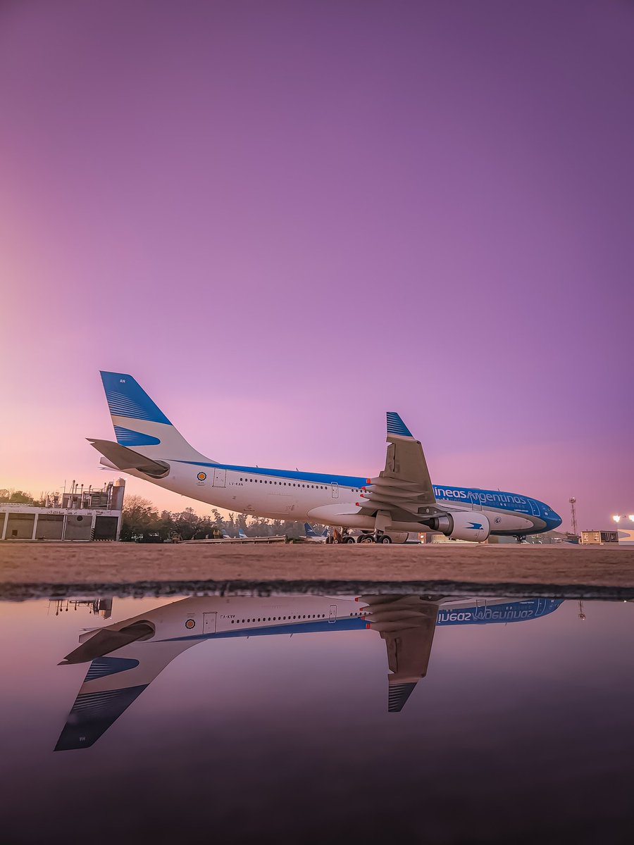 Rubio_lucass's tweet photo. 📸Amo! Estos amaneceres😍 🌌🌅
🦅 LV-KAN✈️💨🛫
💧El charquito hace magia 🫶🏼

@Aerolineas_AR https://t.co/eS3UWPya5u
