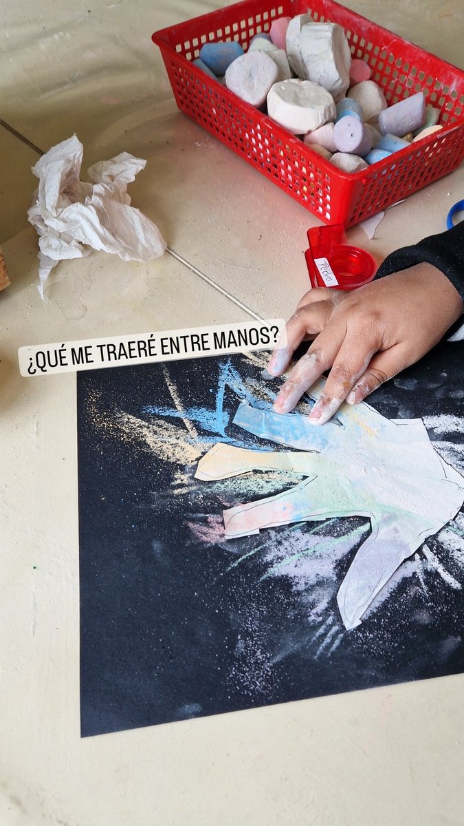 Manipula, experimenta, CREA.