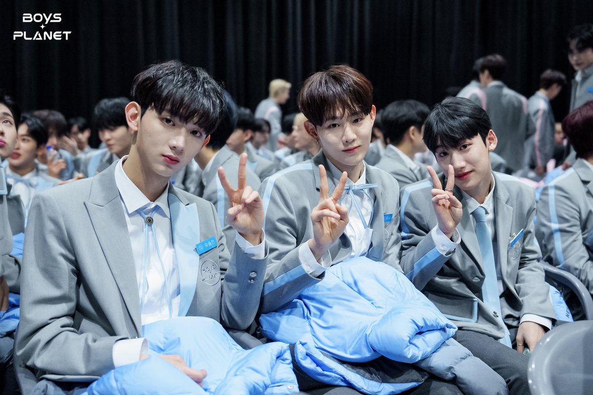 _mnetplanet's tweet photo. <매력 발표회> 비하인드 포토 공개📸

스타 크리에이터님들과 소년들의 설렘 가득 첫 만남💓순.간.포.착!✨

소년들의 더 많은 정보를 알고 싶다면?
▶ 프로필 링크를 확인하세요!

<#BOYSPLANET>
02. 02 (Thu) 8PM (KST) 첫방송

#보이즈플래닛 #Mnet https://t.co/YUJvhwHZ9F
