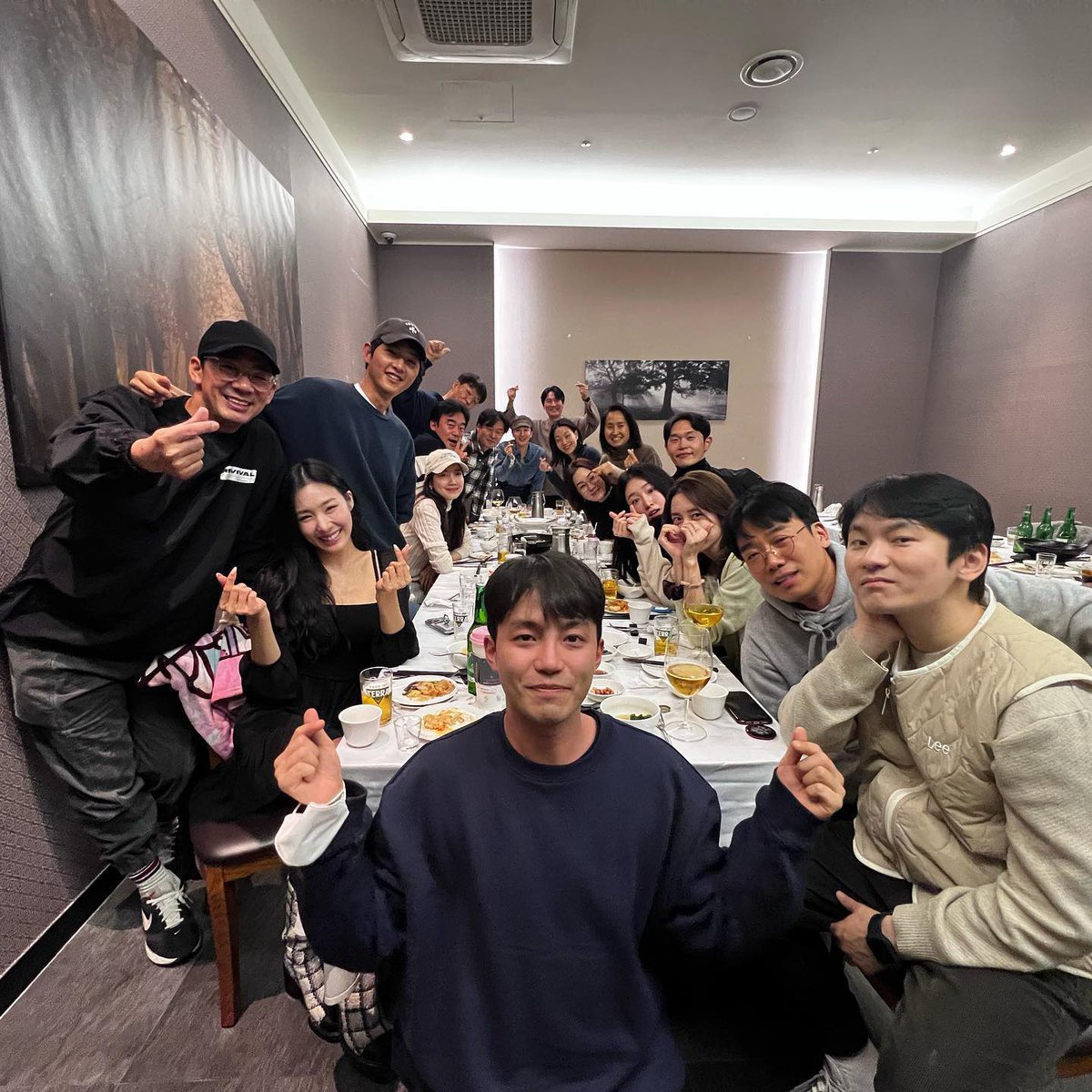 joongkiupdate's tweet photo. 230118 voyavivirel instagram update
"silver lining of new year🫶🏻✨"
🔗 https://t.co/tDH6NncAdw

#SONGJOONGKI #송중기 #宋仲基 #ソンジュンギ
#REBORNRICH #재벌집막내아들 https://t.co/sTgSgemmOd