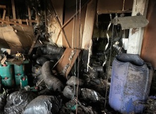 WYP_BatleySpen's tweet photo. On 12 Jan Officers were in attendance at a large mill fire on Bradford Road Batley. Following an investigation this transpired to be an electrical fire likely linked to the electricity that had been bypassed and the reminiscence of a cannabis farm was located and destroyed. https://t.co/6x4JnTND7b