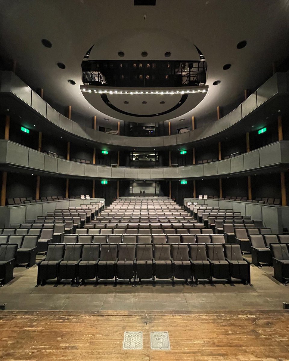 本日はテアトルフォンテワンコインコンサートでした！💁🏻‍♀️私たちを初めて観た方がほとんど！大盛り上がりでしたー！🥹✨是非また皆様にお会いできますように！本当にありがとうございました！☺️✨
#和太鼓 #津軽三味線 #篠笛 #太鼓笑人めでたい　#公演　#ワンコインコンサート　#テアトルフォンテ　#横浜