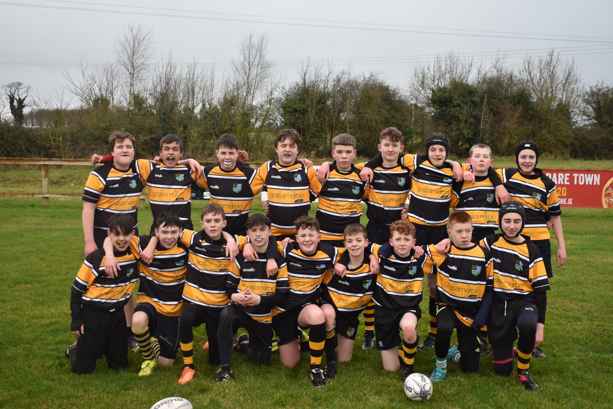 Our U14 Squad with their new kit , with thanks to gossamerbio.com for their support of rugby and wellbeing in the club #gossamerbio , it is much appreciated .