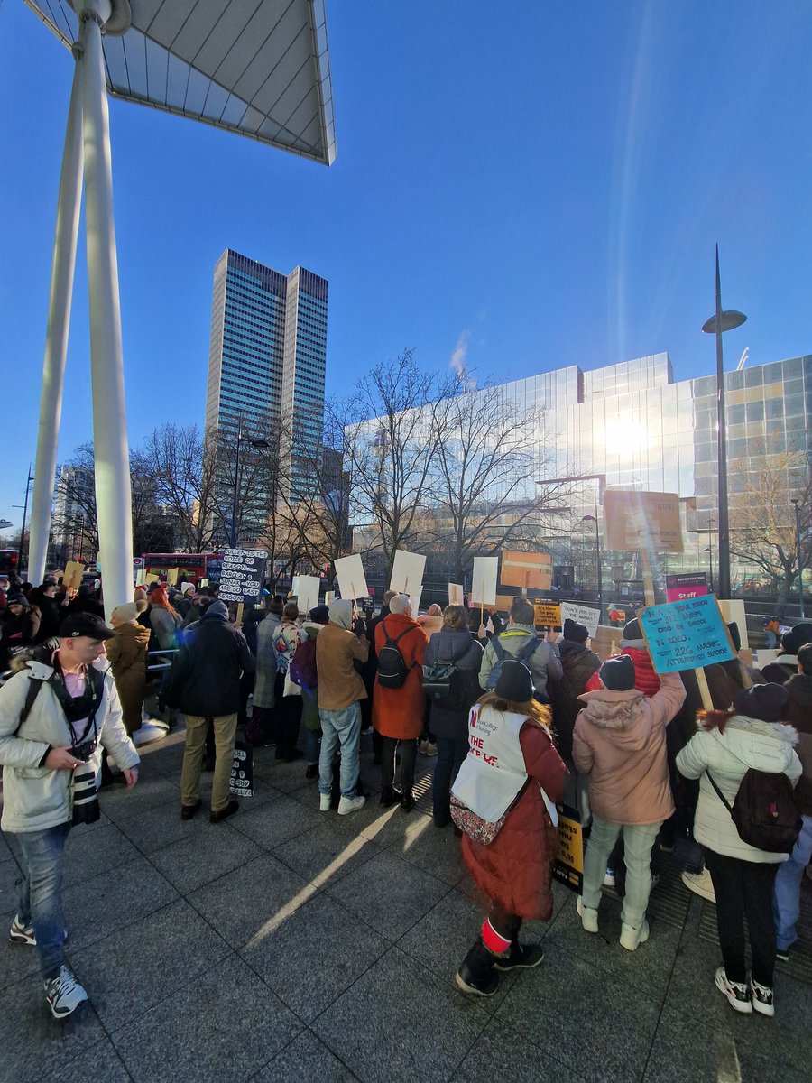 Claire πππ (@clairehump3) on Twitter photo <a href="/EndoLuminalEndo/">Daron Smith</a> @vsweeney431 <a href="/HilaryBaker8/">Hilary Baker MSc NMP BSc ANP RN π</a> <a href="/UrologyJulie/">Julie</a> <a href="/siobhanluthers/">Siobhan Price</a> @DaniellaTodeva A huge turnout for <a href="/uclh/">UCLH</a> picket line π <a href="/EndoLuminalEndo/">Daron Smith</a> @vsweeney431 <a href="/HilaryBaker8/">Hilary Baker MSc NMP BSc ANP RN π</a> <a href="/UrologyJulie/">Julie</a> <a href="/siobhanluthers/">Siobhan Price</a> @DaniellaTodeva A huge turnout for <a href="/uclh/">UCLH</a> picket line π