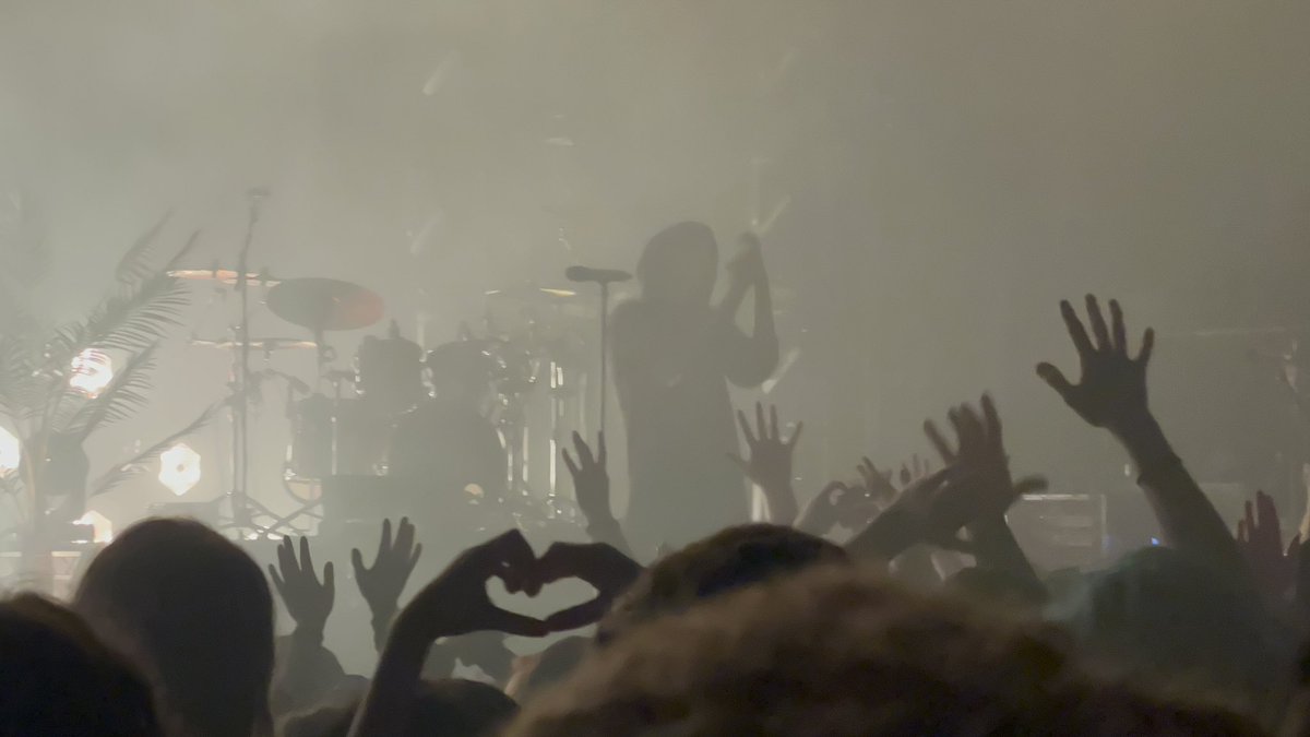 blargy118's tweet image. Got loads more of the gig, will be uploading on my other socials and here. Absolutely my best gig i have seen live and that’s topping my fav band. Defo seeing them again whenever i can. Phenomenal @SleepToken till next time #sleeptoken #birmingham #o2academy #live