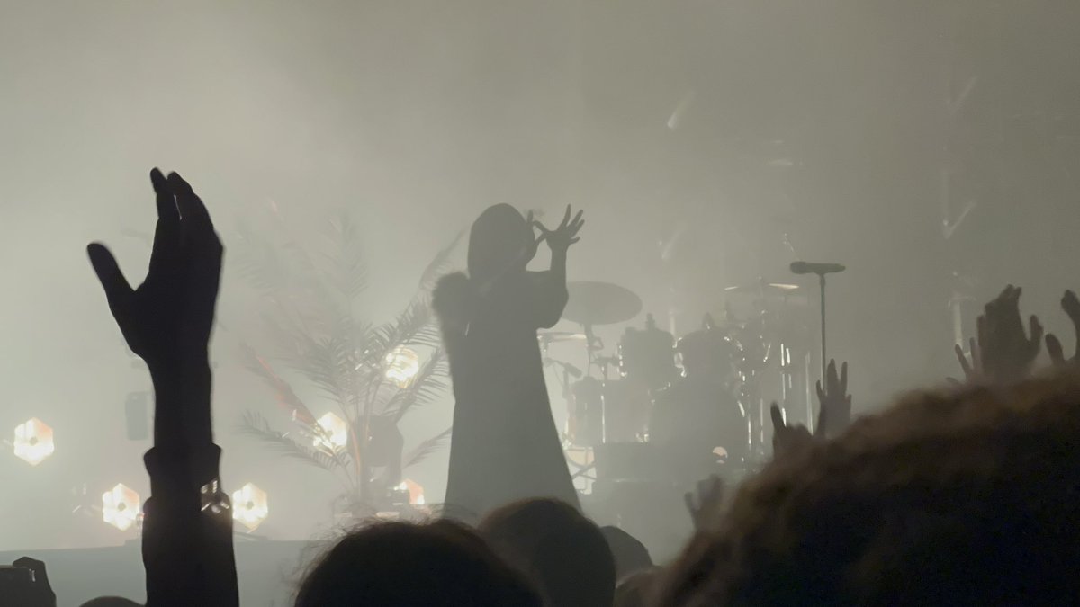 blargy118's tweet image. Got loads more of the gig, will be uploading on my other socials and here. Absolutely my best gig i have seen live and that’s topping my fav band. Defo seeing them again whenever i can. Phenomenal @SleepToken till next time #sleeptoken #birmingham #o2academy #live