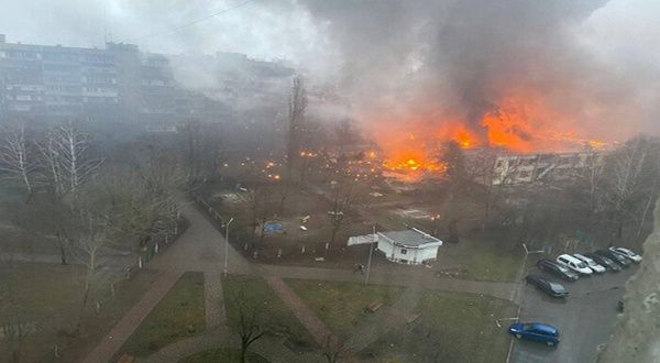 ucvradio's tweet photo. La #Policía Nacional de #Ucrania informó que el #Ministro del #Interior, #DenisMonastyrskiy y otros altos funcionarios del ministerio #fallecieron al #estrellarse el #helicóptero en la región de #Kiev https://t.co/0nAP4nZ0Uv