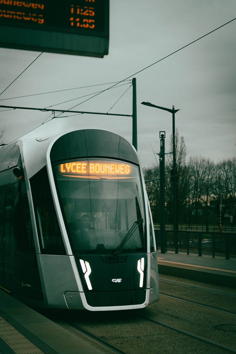 RefusScape's tweet photo. “LuxemTram”
#SonyAlpha #Luxembourg #Lëtzebuerg #Tram #streetphotography #street https://t.co/KMS0JGVwdg