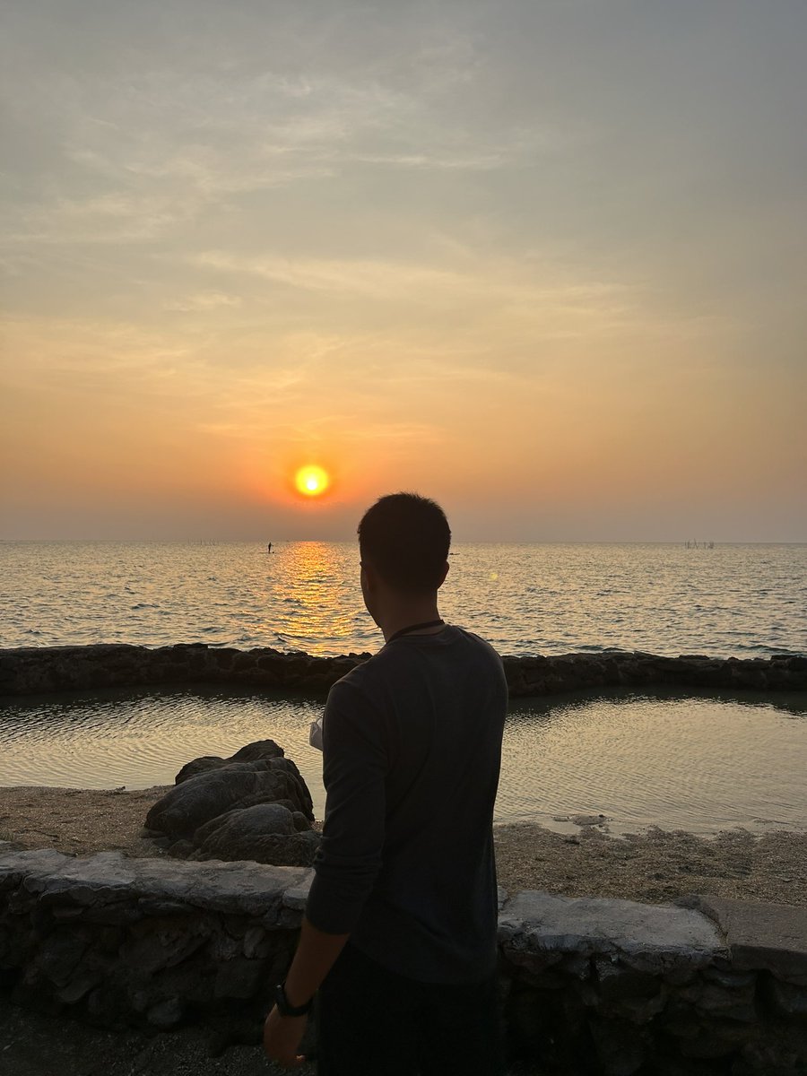 Suzii_skmppp's tweet photo. คาเฟ่ริมทะเล กินลมชมพระอาทิตย์ตก
So goodd🌊🌥️🌅✨

📍hidden lab 
⛰️ทางไปเขาสามมุข
#คาเฟ่บางแสน #คาเฟ่ชลบุรี #ชลบุรี #chonburi #ReviewThailand #cafe #คาเฟ่ลับริมทะเล #hiddenlab https://t.co/Ue0DrljtKu