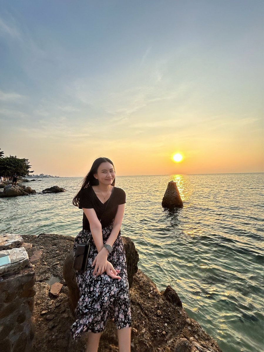 Suzii_skmppp's tweet photo. คาเฟ่ริมทะเล กินลมชมพระอาทิตย์ตก
So goodd🌊🌥️🌅✨

📍hidden lab 
⛰️ทางไปเขาสามมุข
#คาเฟ่บางแสน #คาเฟ่ชลบุรี #ชลบุรี #chonburi #ReviewThailand #cafe #คาเฟ่ลับริมทะเล #hiddenlab https://t.co/Ue0DrljtKu