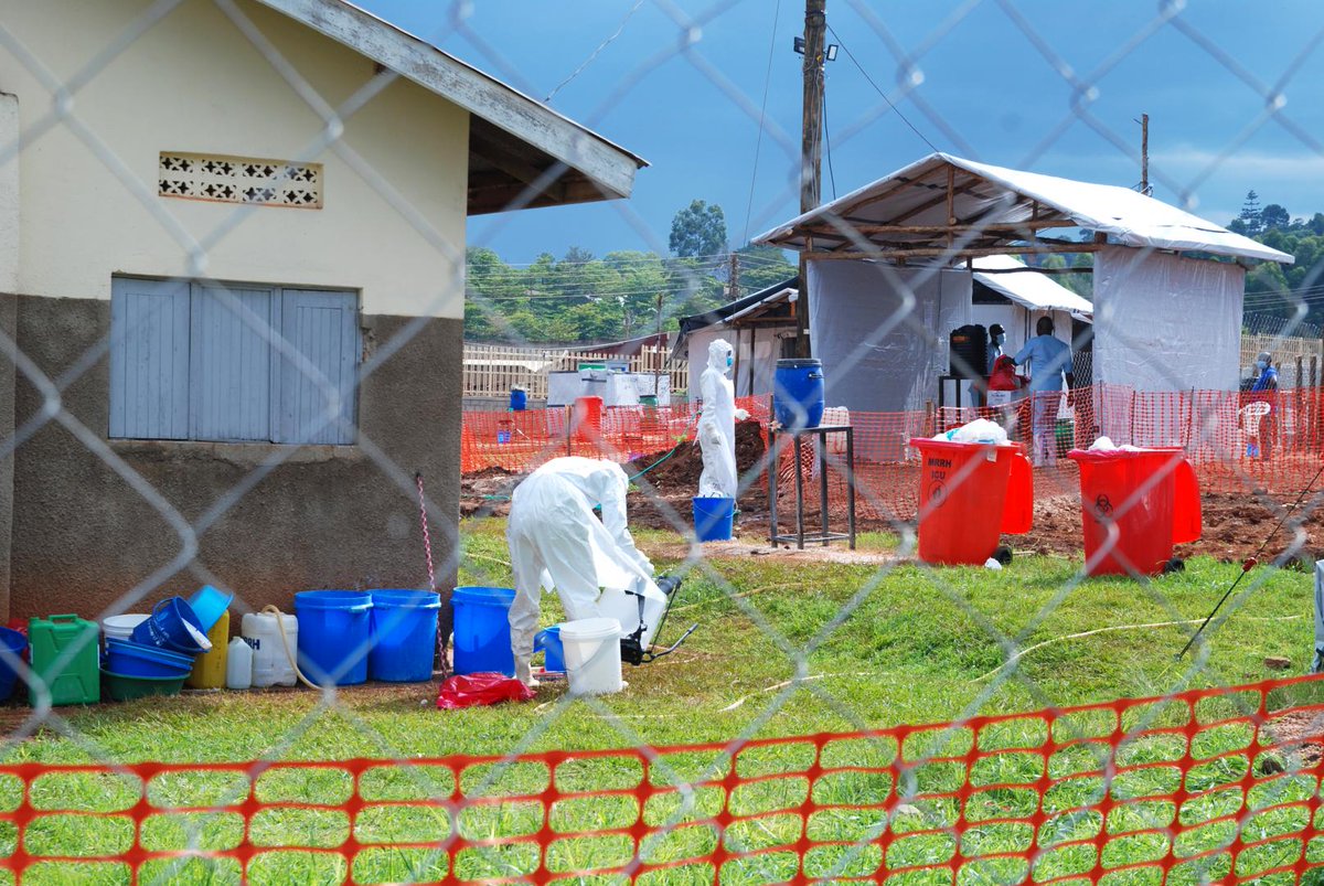 TFGH's tweet photo. #ICYMI: #Uganda 🇺🇬 has declared an end to the #Ebola virus outbreak! 🎉@MinofHealthUG &amp; @DrTedros contributed the success to health professionals' ability to rapidly implement key control measures like #FETP surveillance, contact tracing, and more.
➡️ https://t.co/DSngQPmSR9 https://t.co/6oMBbBs3DP